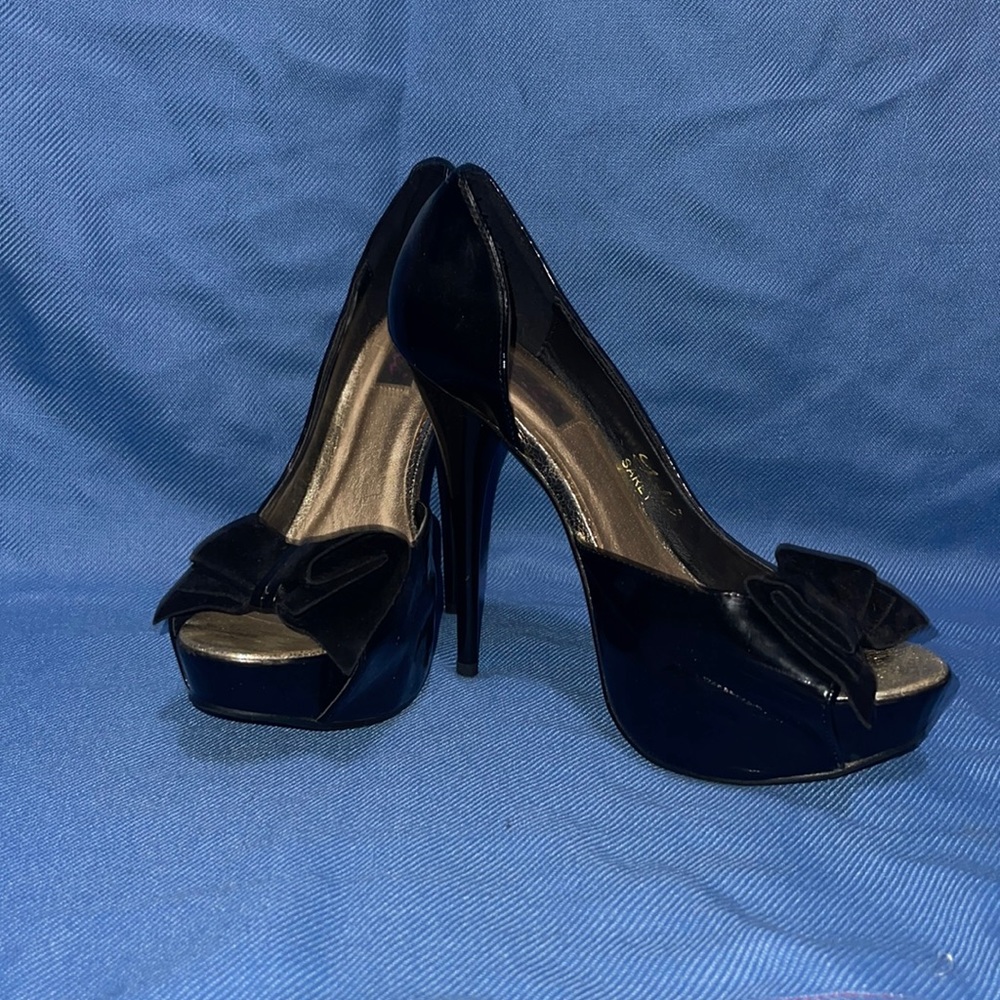 Black Bow Tie Platforms